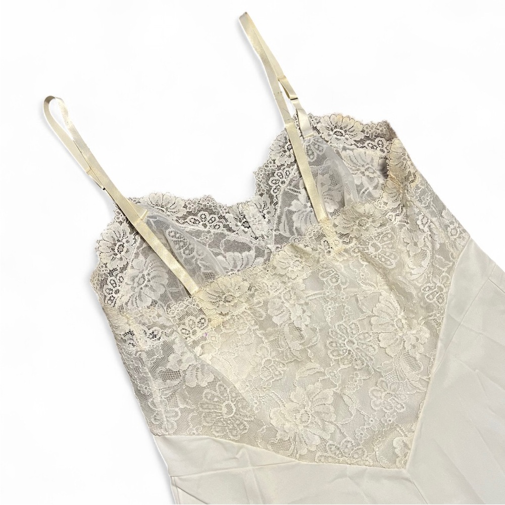 American Vintage Cream Lace Slip Dress - Picture 5 of 5